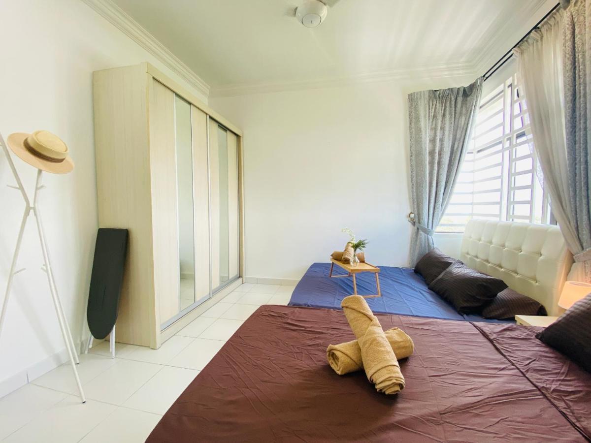 Cozy 1-10 Pax 4Qbeds 2Sbeds Shah Alam Sec7, I-City Exterior photo